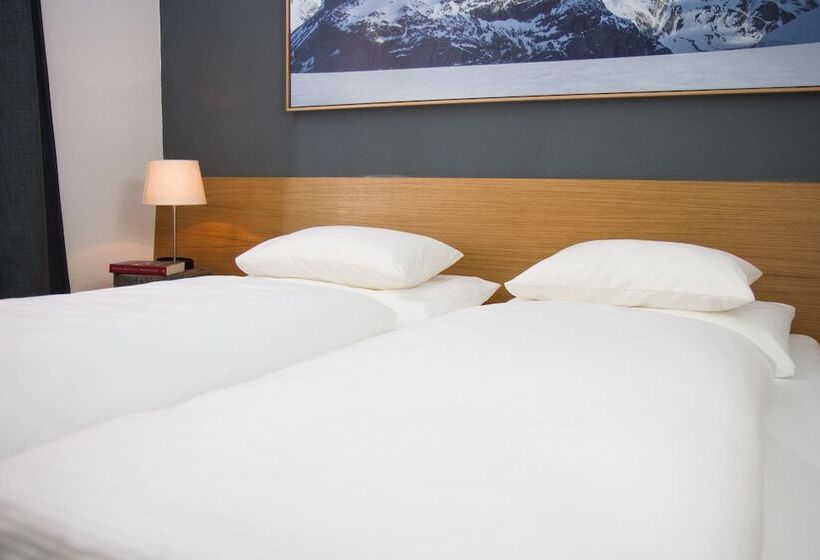 Классический Номер, Piltriquitron Lodging