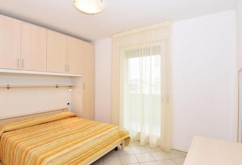 Apartamento 2 Quartos Vista Mar Lateral, Residence Gianka   Agenzia Cocal