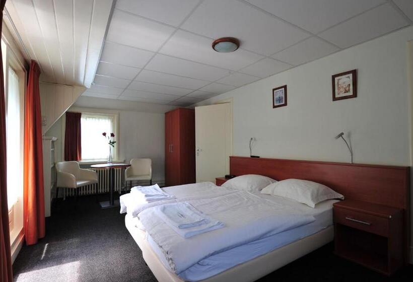 スタンダードルーム, T Streefkerkse Huis