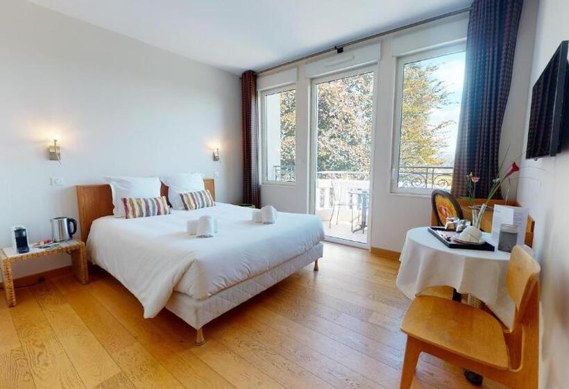 Номер Стандарт с Балконом, Villa Elisa M