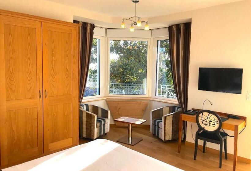 Номер Deluxe с Балконом, Villa Elisa M