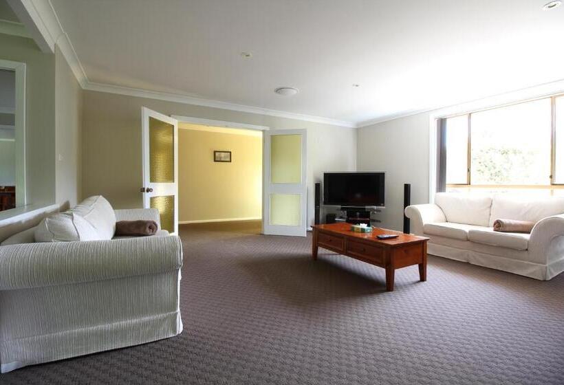 Дом 1 Спальня, Snowy Mountains Resort And Function Centre