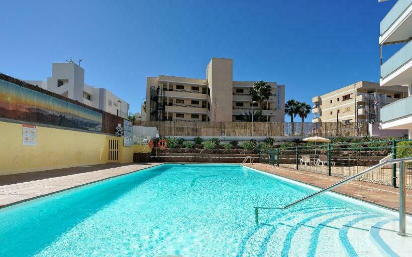 Апартаменты 1 Спальня Вид на Бассейн, Apartamentos Strelitzias
