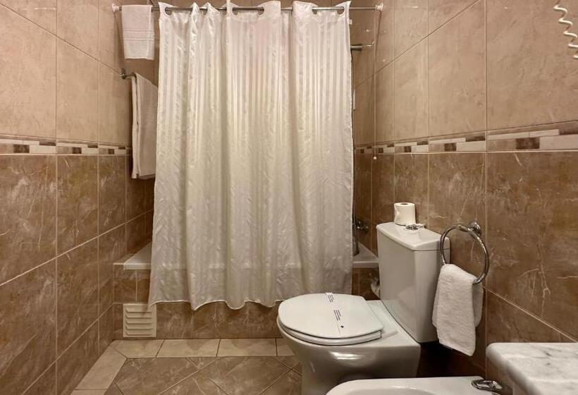 Quarto Estandar, Avenida Praia