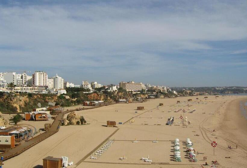 Quarto Estandar, Avenida Praia