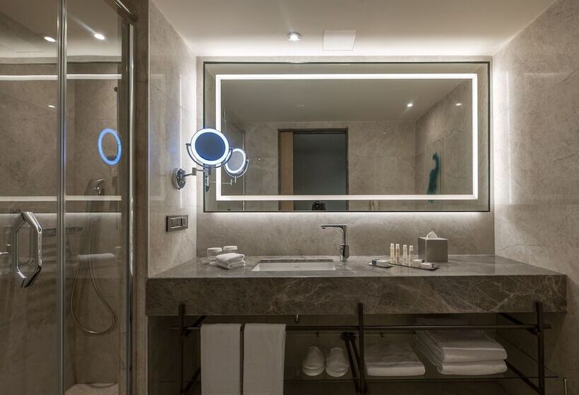 اتاق لوکس, Doubletree By Hilton Hotel Istanbul   Sirkeci