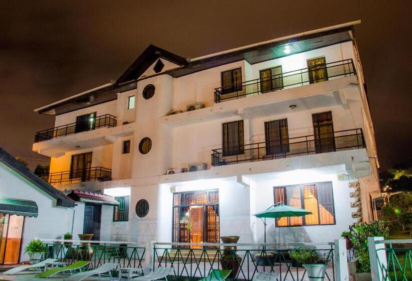 Люкс Кровать Кинг, Hill View Hotel Mccarthy Hills