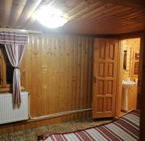샬레, Stara Khata карпати