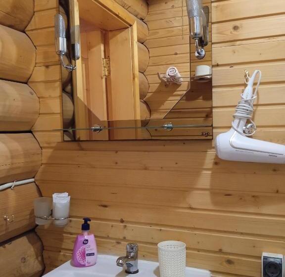 Quarto Triplo Estandar, Stara Khata карпати