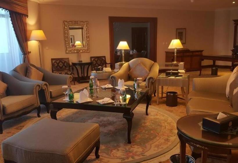 로얄 스위트, Abha Palace