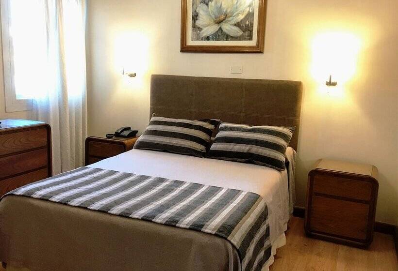 غرفة قياسية فردية, Crillon Mendoza