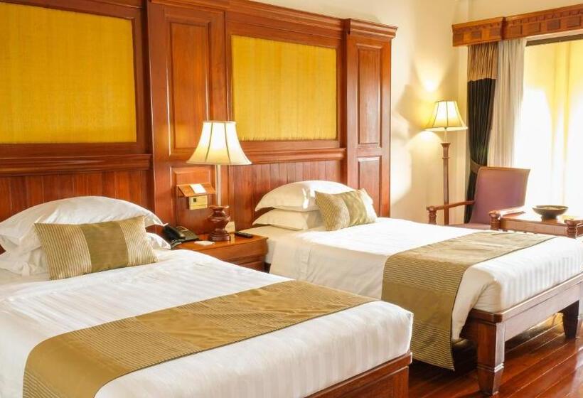 豪华家庭房间, Empress Angkor Resort & Spa