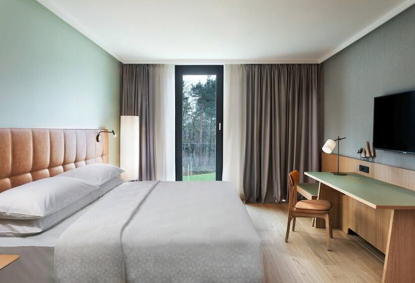 اتاق سوپریور, Four Points By Sheraton Ljubljana Mons