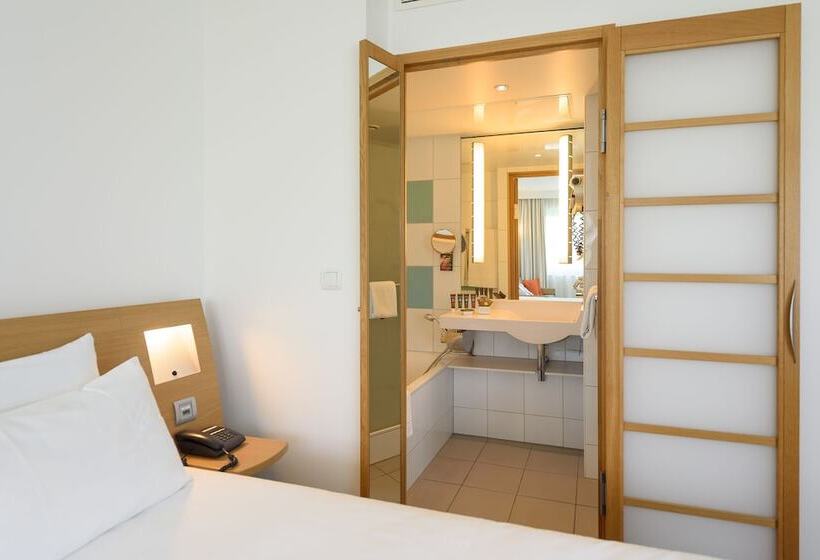 Номер Executive, Novotel Aachen City