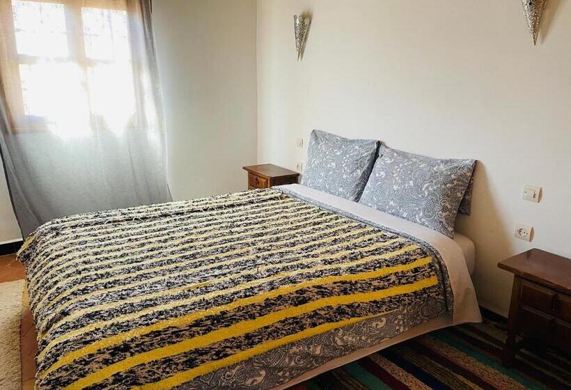 Трехместный Номер Стандарт Вид на Сад, Hiking Nomads Guesthouse