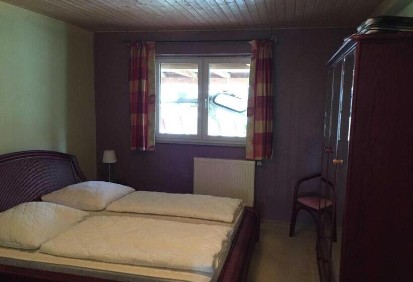 Апартаменты 1 Спальня с Террасой, Ferienhaus 3 _ Ferien Im Gutspark