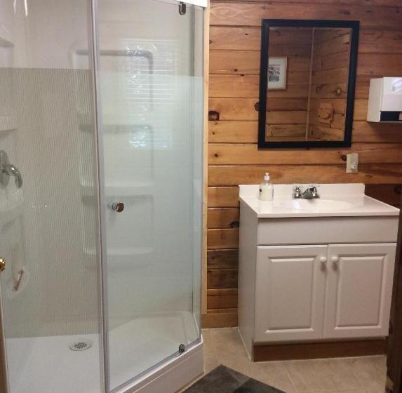 Номер Economy, Madawaska Lodge