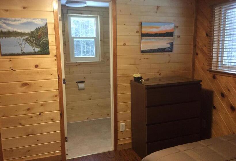 Номер Стандарт, Madawaska Lodge