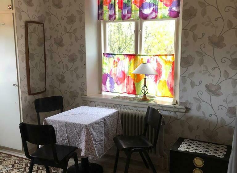 اتاق استاندارد چهارنفره با سرویس بهداشتی مشترک, Billingehill Bed&breakfast