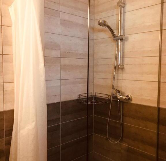 اتاق خانوادگی, Chalet Montriond   Bike & Ski