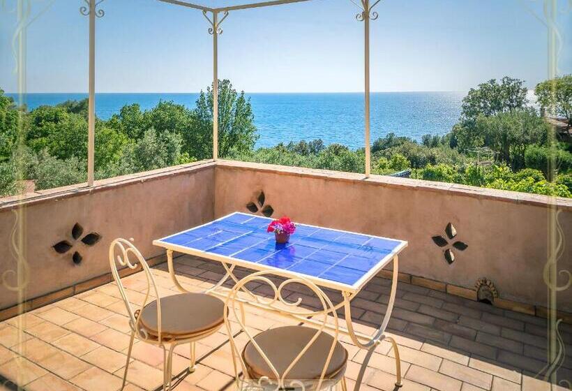 Номер Стандарт Вид на Море, B&b La Torretta