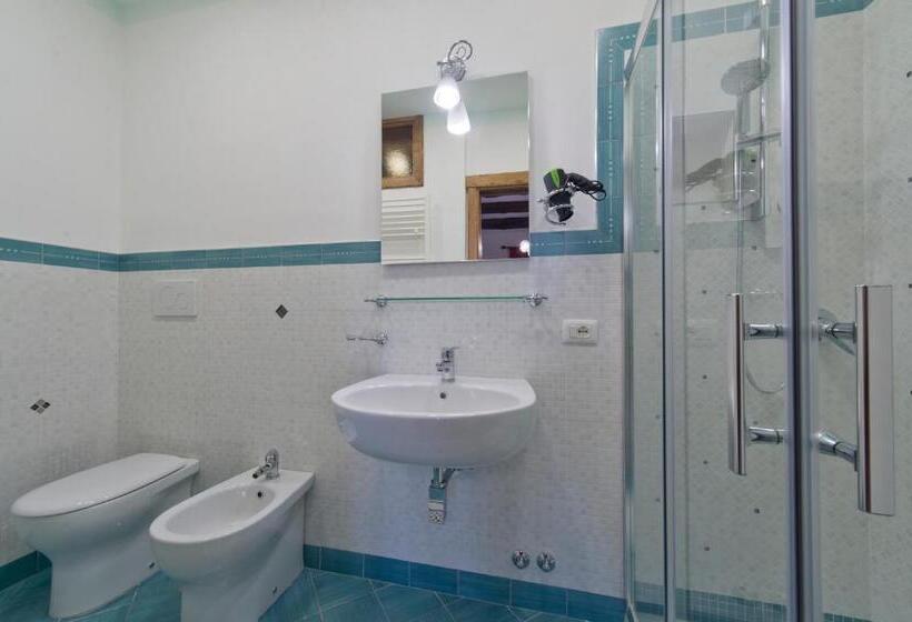 Четырехместный Номер Стандарт, Il Casale Del Generale
