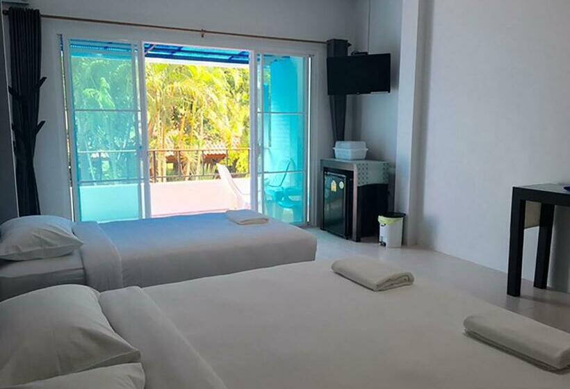 חדר סטנדרט לשלושה, Ban Krut Resort