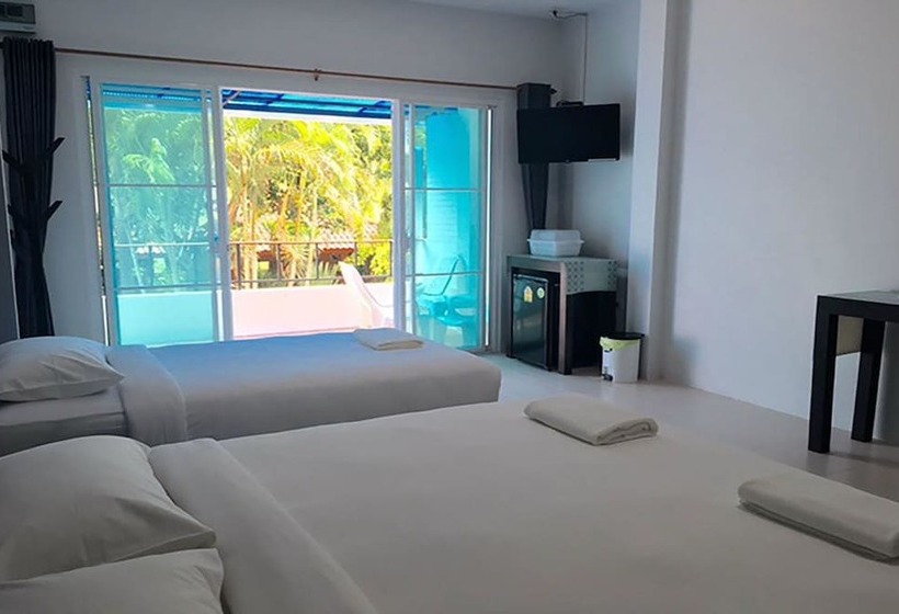 חדר סטנדרט לשלושה, Ban Krut Resort
