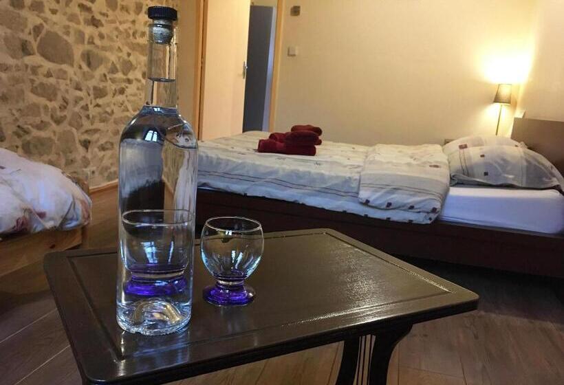 Номер Стандарт, Domaine Les Filloux