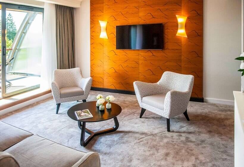 Suite Deluxe com Vistas, Parc Beaumont & Spa Pau   Mgallery