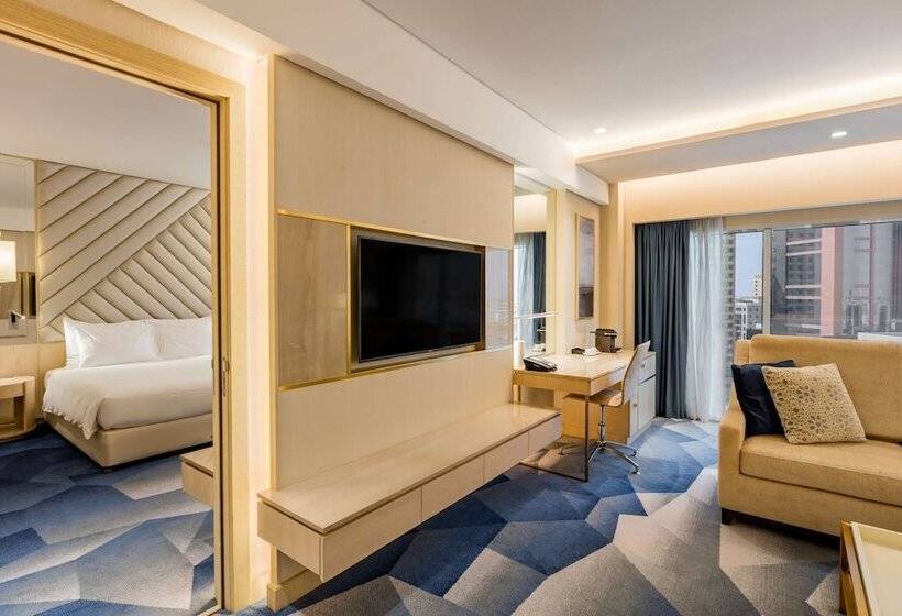 سوییت, The Diplomat Radisson Blu Hotel Residence & Spa