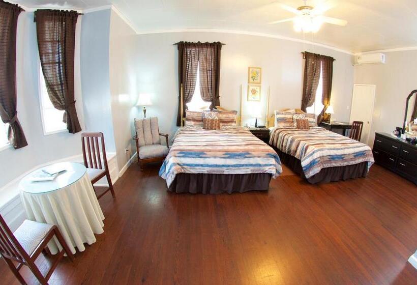 Номер Deluxe, The Great House Inn