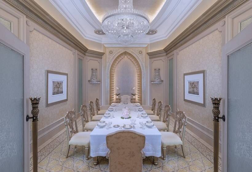 Люкс 3 Спальни, Emirates Palace Mandarin Oriental, Abu Dhabi