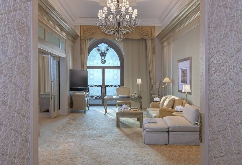 Люкс Повышенной Комфортности, Emirates Palace Mandarin Oriental, Abu Dhabi