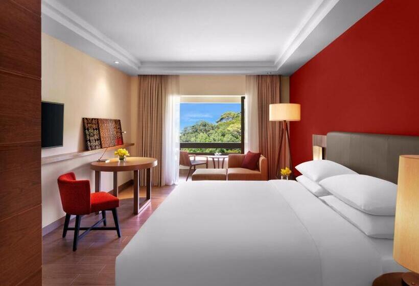 اتاق استاندارد با تخت بزرگ, Hyatt Regency Kuantan Resort