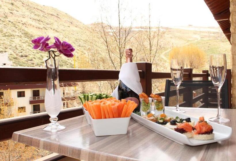 سوئیت با تخت بزرگ, Intercontinental Mzaar Lebanon Mountain Resort & Spa, An Ihg