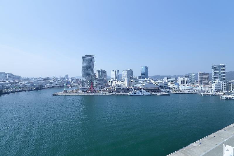 스탠다드 룸 킹사이즈 침대, Kobe Meriken Park Oriental