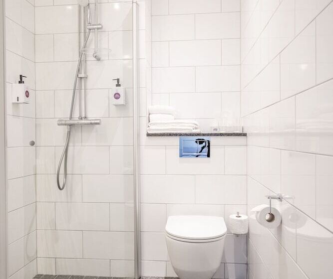 اتاق سوپریور, Quality Hotel Park Södertälje City