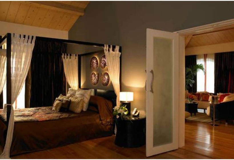 اتاق لوکس, The Zuri White Sands, Goa Resort & Casino