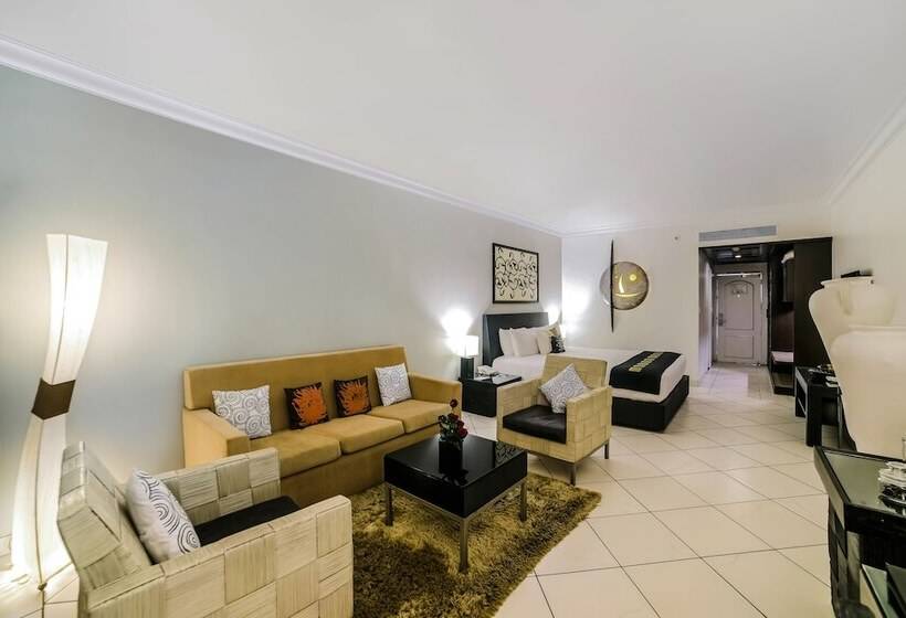 اتاق لوکس, The Zuri White Sands, Goa Resort & Casino