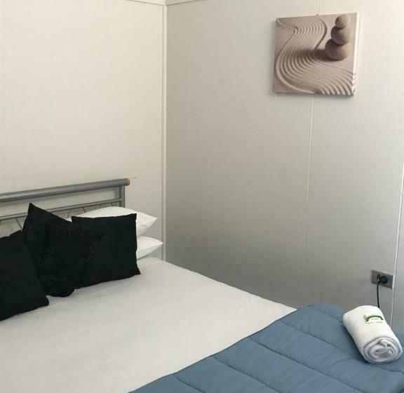 Номер Стандарт, Tin Can Bay Budget Accommodation