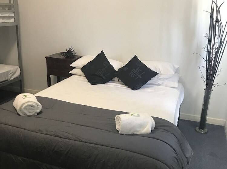 스탠다드 룸, Tin Can Bay Budget Accommodation