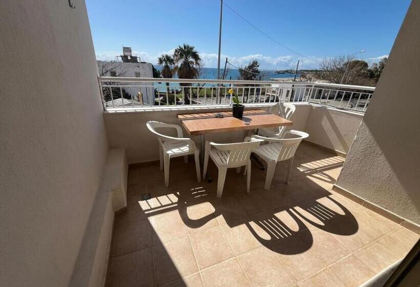 آپارتمان 1 خوابه با چشم‌انداز دریا, Holiday Apart 50 Meters To Beach, Sea View Apartments