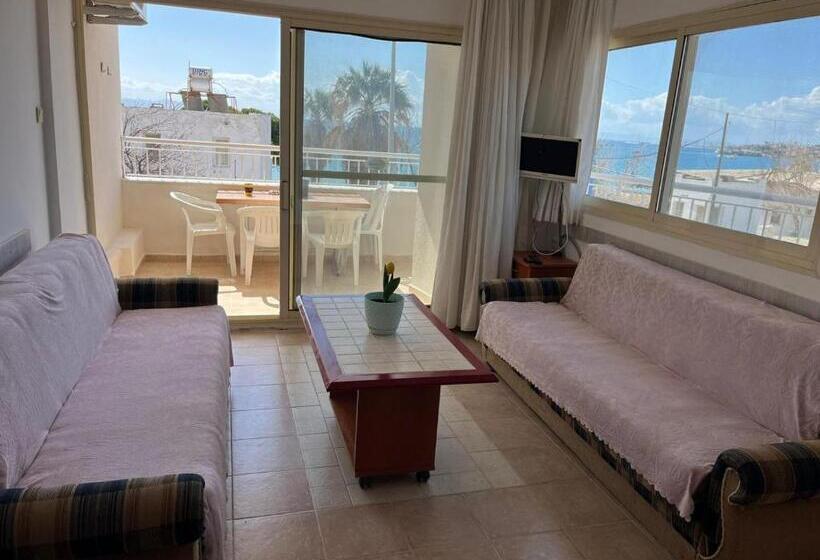 آپارتمان 1 خوابه با بالکن, Holiday Apart 50 Meters To Beach, Sea View Apartments