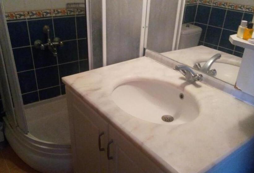 آپارتمان 1 خوابه با بالکن, Holiday Apart 50 Meters To Beach, Sea View Apartments