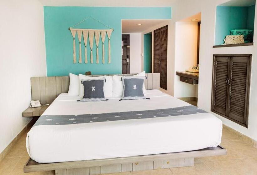 Номер Deluxe Кровать Кинг, B Cozumel