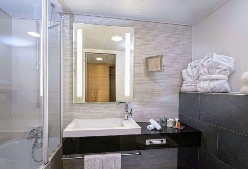 Номер Deluxe, Hilton Zurich Airport