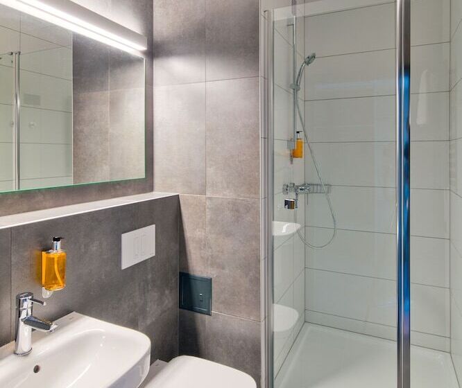 Quarto Estandar, O3