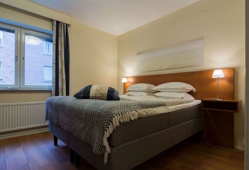 Номер Стандарт, Teaterhotellet