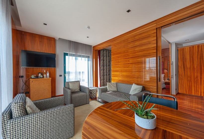 Люкс, Acaya Golf Resort & Spa